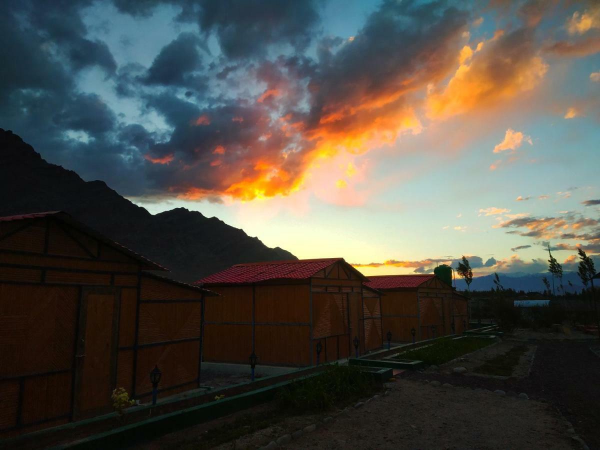 Hotel Neryok'S Indus View Chimre Zewnętrze zdjęcie