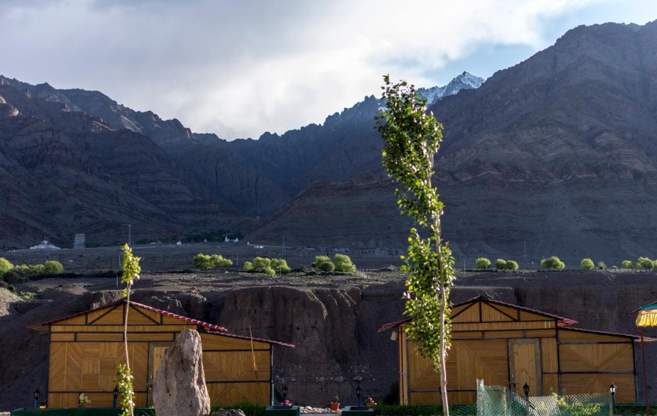 Hotel Neryok'S Indus View Chimre Zewnętrze zdjęcie